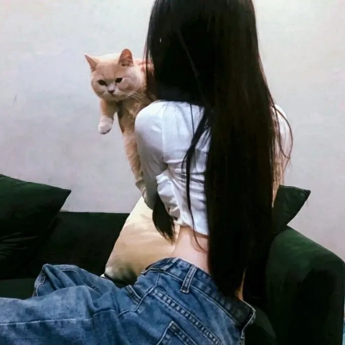 男人与婴儿